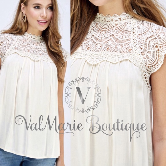 ROMANCE ME lace top - Picture 4 of 4